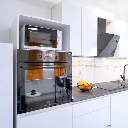 New And Modern Franicevic *
