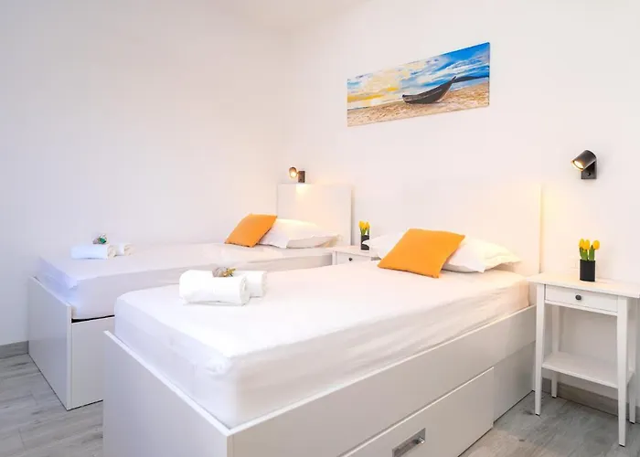 New And Modern Franicevic דירה *