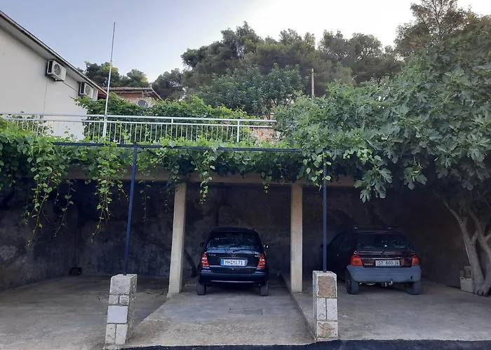 New And Modern Franicevic דירה